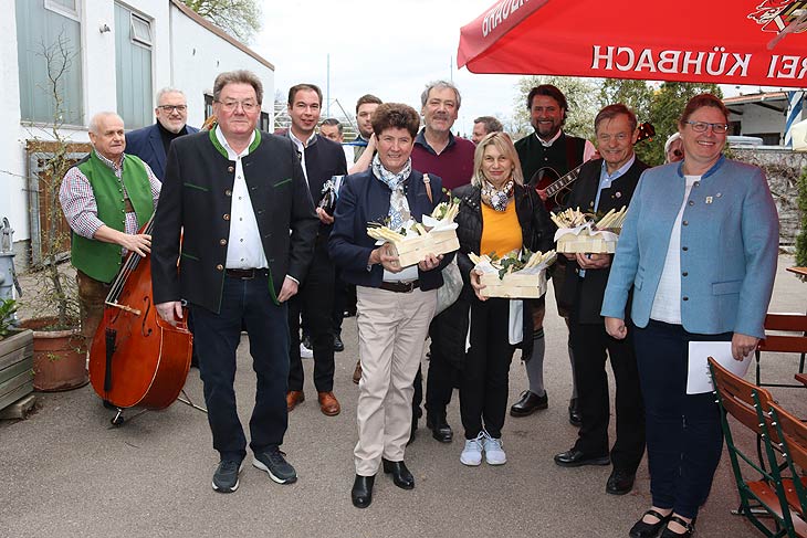 Ein Teil der Gratulaten zum Geburtstag von Josef Stief am 13.04.2023 (©Foto. Martin Schmitz)